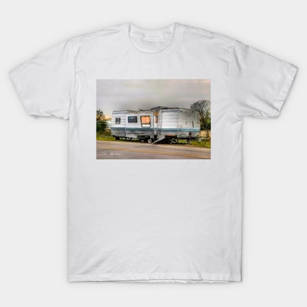 Trailer For Sale Or Rent T-Shirt by davidbstudios